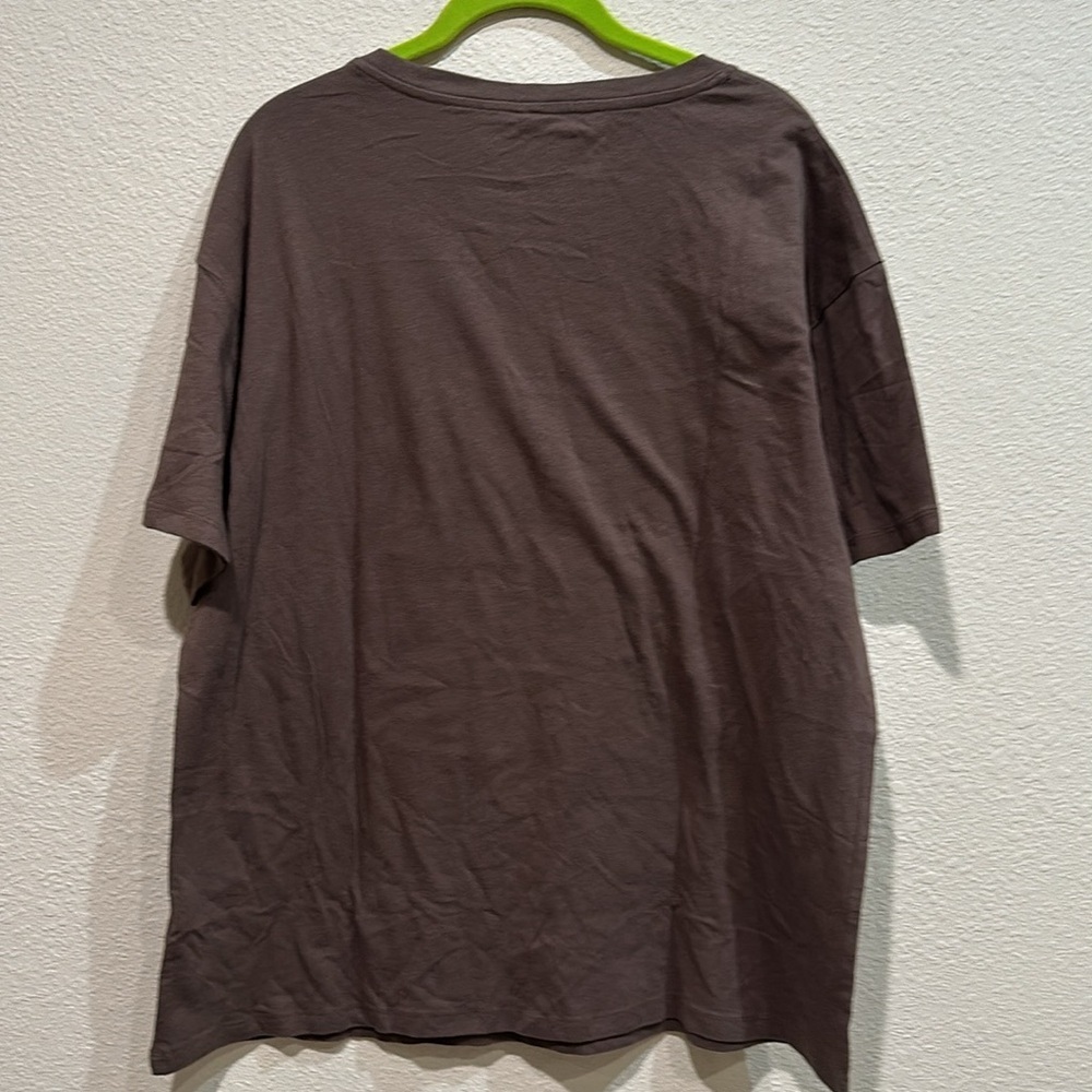 Nwt Pink Floyd graphic band tee. Very soft. 100 cotton. Size medium - Picture 3 of 3